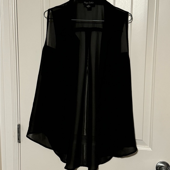 Sheer Black Sleeveless Top - Picture 4 of 4